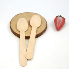 Material de madera disponible del diverso tamaño cucharas cucharas de helado
